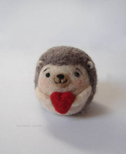 Needle felting Hedgehog with heart