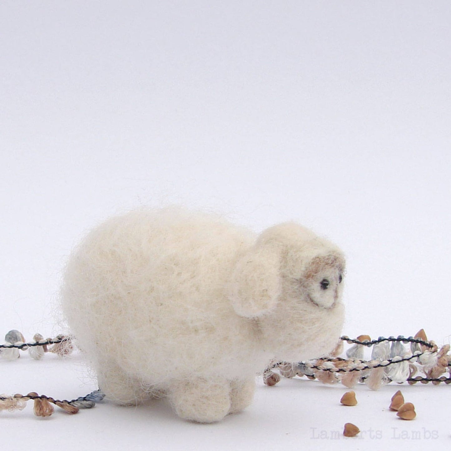 White Needle Felted Sheep Adorable, Felted Wool sheep, Woolen Handmade sheep