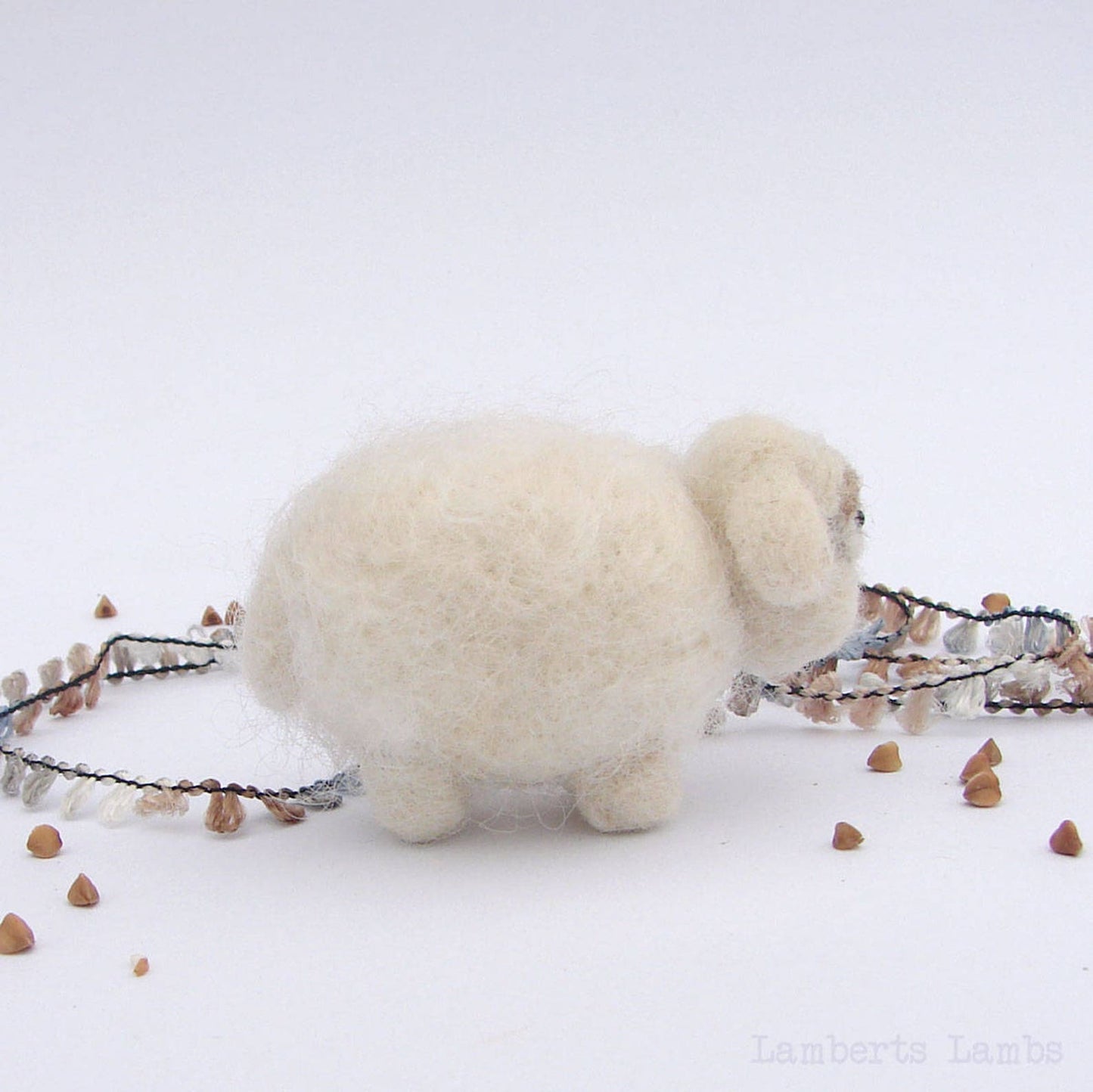 White Needle Felted Sheep Adorable, Felted Wool sheep, Woolen Handmade sheep