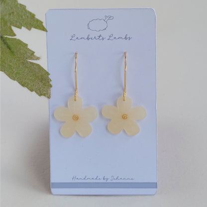 Minimalistic yellow daisy flower earrings, handmade simple hanging  daisy earrings