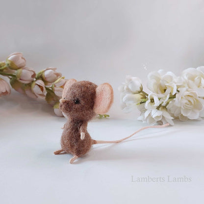 Needle Felted Brown Mouse