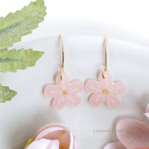 pink simple daisy earing 2